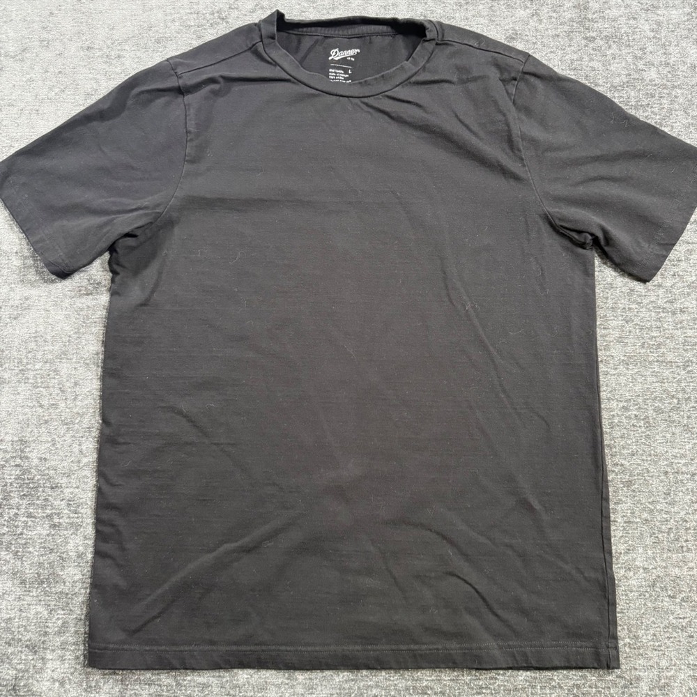Danner Mens Graphic T-Shirt Black‎ Large Script Logo Back Cotton Crew Neck Tee L